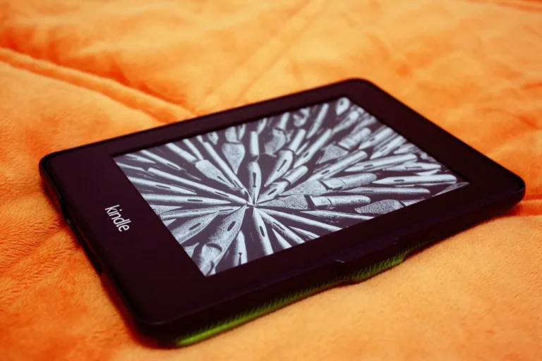 Kindle Paperwhite 2025